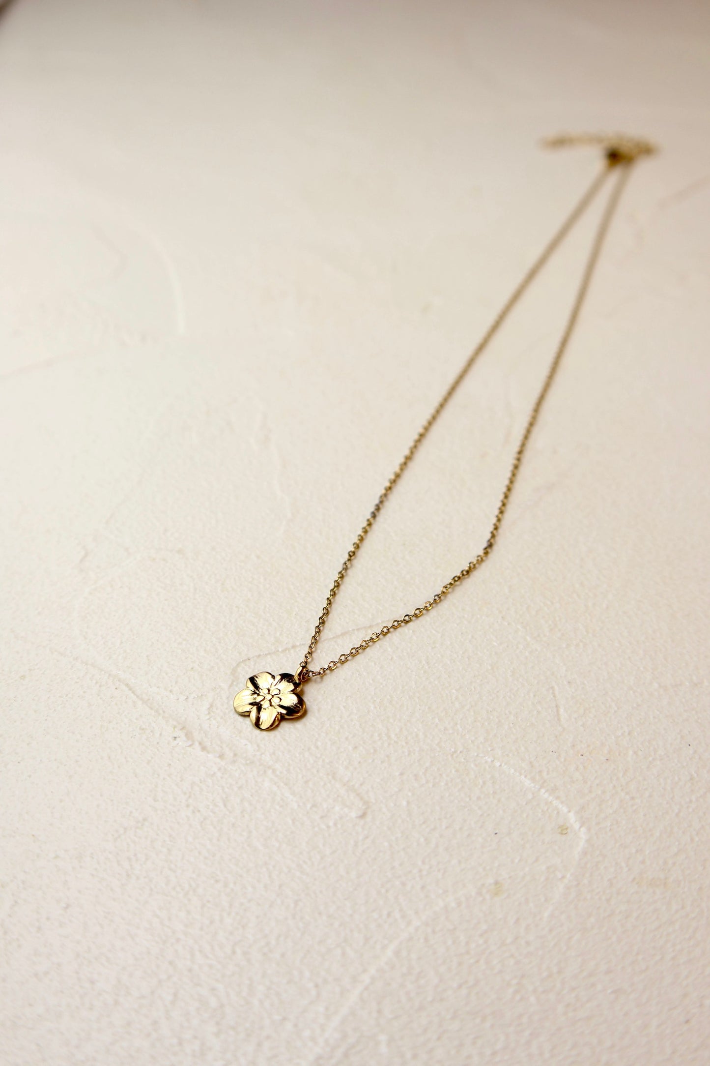 GOLDEN BLOSSOM NECKLACE